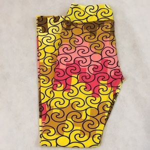 * New OS Lularoe Leggings pink yellow swirls